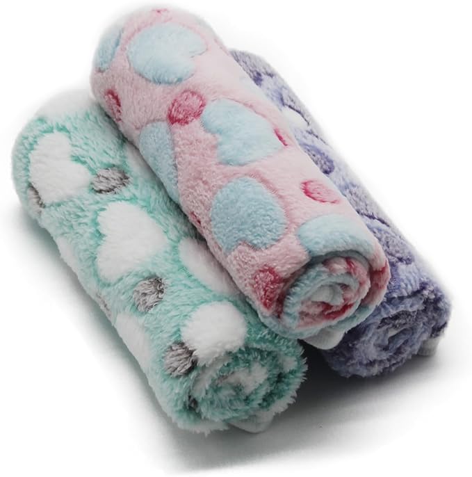 1 Pack 3 Puppy Blankets Super Soft Warm Sleep Mat Love Print Blanket Fluffy Fleece Pet Blanket Flannel Throw Dog Blankets for Small Dogs Puppy Dogs Fluffy Cats,Mix Love-Large(40"x30")