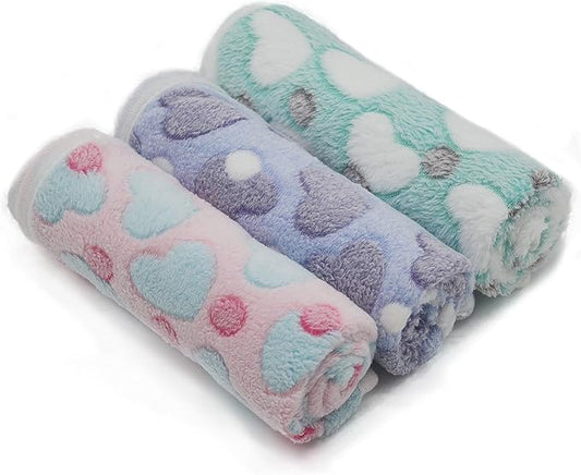 1 Pack 3 Puppy Blankets Super Soft Warm Sleep Mat Love Print Blanket Fluffy Fleece Pet Blanket Flannel Throw Dog Blankets for Small Dogs Puppy Dogs Fluffy Cats,Mix Love-Large(40"x30")