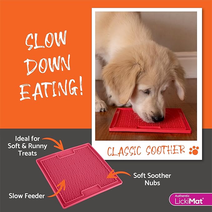 LickiMat Classic Soother, Dog Feeding Mat for Boredom and Anxiety Relief, Ideal for Food, Treats, Yoghurt or Peanut Butter, Lick Mats, Fun Alternative to a Slow Feeder Bowl, Green